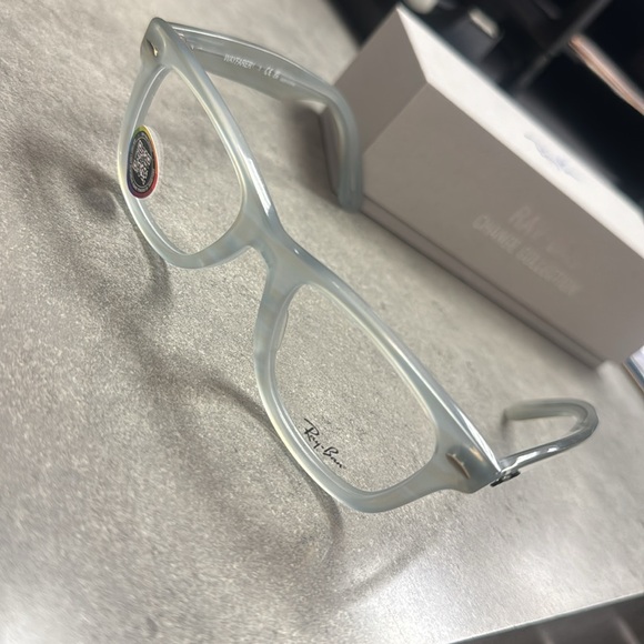 Change collection Ray-Ban Frame - Picture 4 of 7